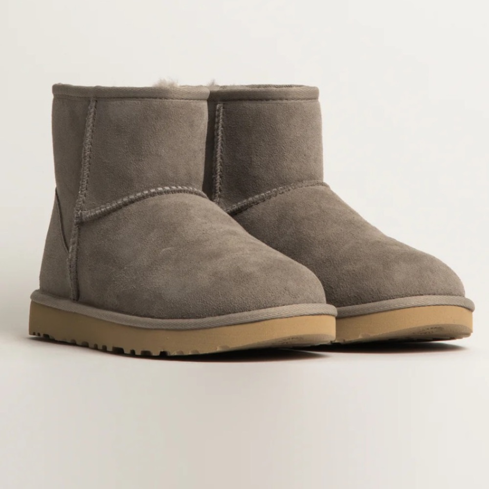 UGG Classic Mini II in Campfire